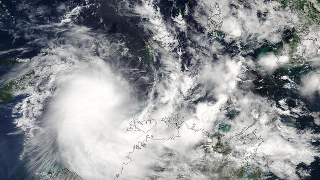 Cyclone Frances Packs Little Punch For Darwin | News.com.au — Australia ...