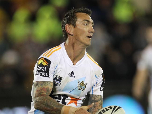 Mat Rogers in action during the Round 18 NRL match between the Warriors and the Titans at Mt Smart Stadium in Auckland, New Zealand, Friday, July 8, 2011. Picture: AAP Image/Colin Whelan)