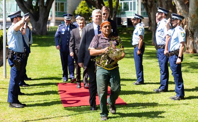 Senior Police and dignitaries arrive at Eastern Suburbs Memorial Park.