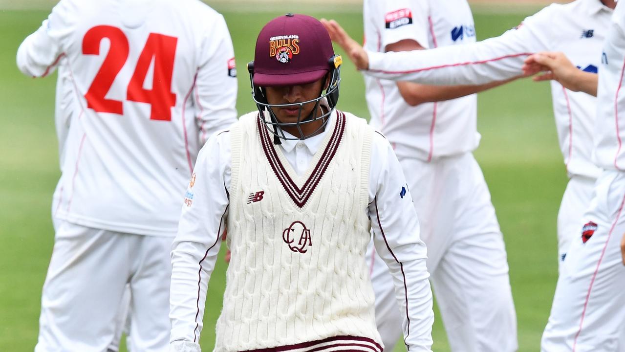 Khawaja cut a forlorn figure as he made his way back to the pavilion for just four runs. Picture: Mark Brake/Getty Images