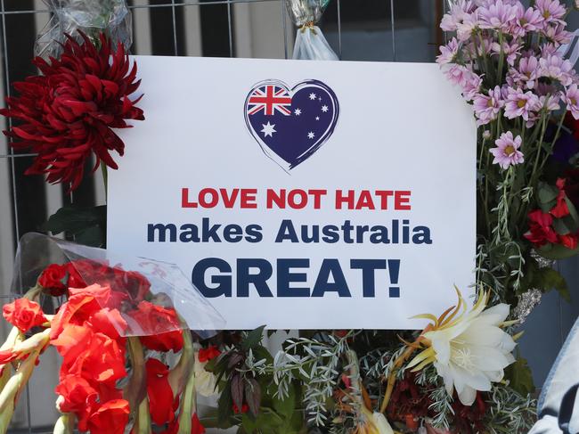 The Jewish Community and supporters hols a vigil in a park near the Adass Israel Synagogue in Ripponlea that was fire bombed. . Sunday, December 8. 2024. Picture: David Crosling