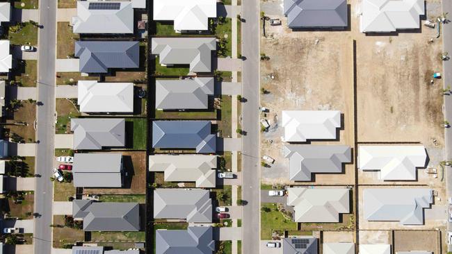 New home construction and house building under development at Mt Peter Estate in 2020 in the Cairns southern growth corridor. Picture: Brendan Radke