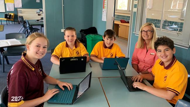 Farmborough Road PS students (left to right) Alexa Sandison,  Angus Page, Evan Vlaski, Michelle Wells (Principal) and Alex Vlaski. Picture: Supplied