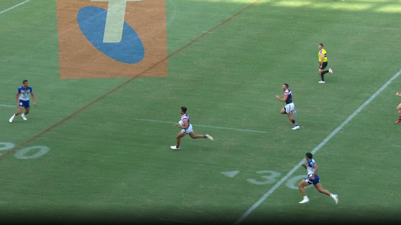 Suaalii could have handed Tedesco a simple try. Pic: Fox Sports