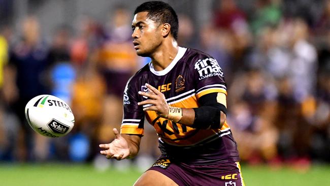 Broncos five-eighth Anthony Milford passes the ball. Picture: Bradley Kanaris/Getty Images