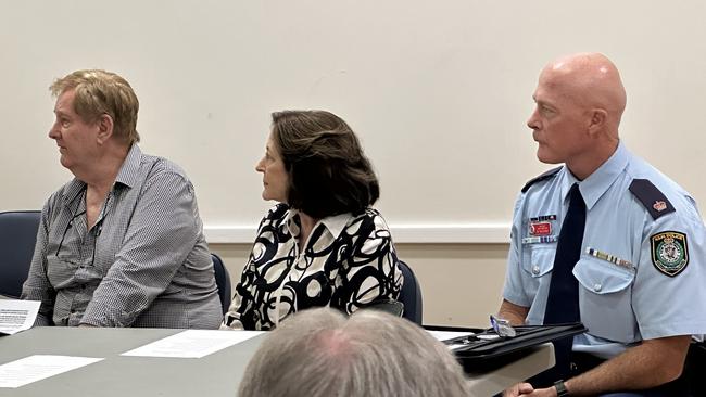 Andre Els (left) organiser of the first Goonellabah community youth crime meeting with Ballina Shire Mayor Sharon Cadwallader and Detective Chief Inspector Bill McKenna APM.