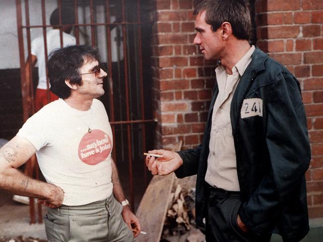 Carl Synnerdahl on the set of <i>Hoodwink</i> with actor John Hargreaves in 1980.