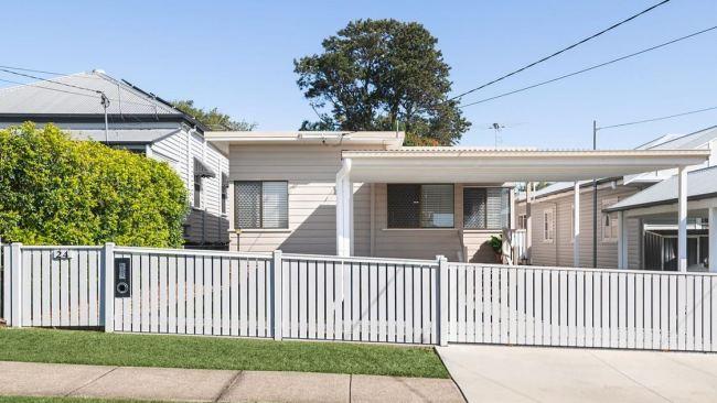 Couple wins house while running the Gold Coast Marathon