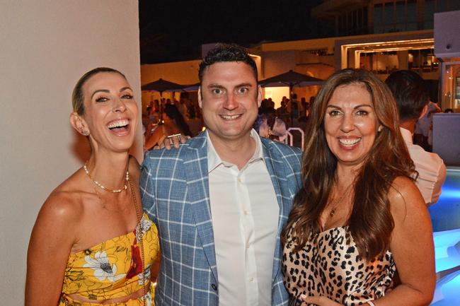 26 images: La Luna Beach Club opening | Gold Coast Bulletin