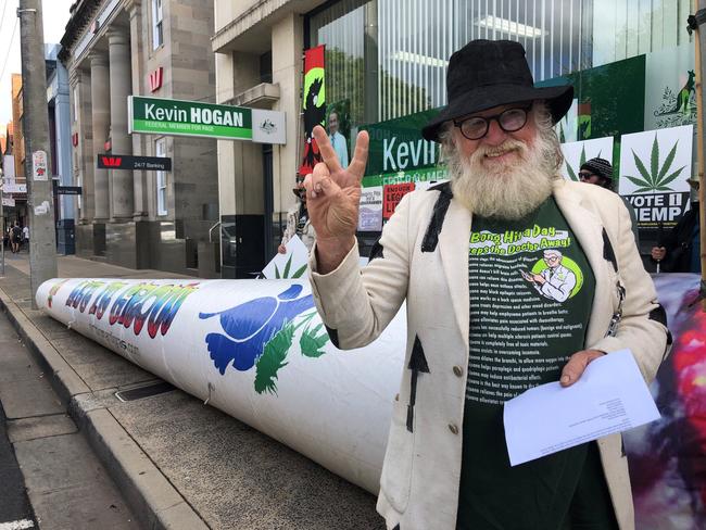 Michael Balderstone campaigning in Lismore. Picture: Sophie Moeller