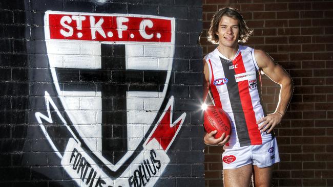 New St Kilda recruit Nathan Freeman at Moorabin Oval, Melbourne. 26th November 2015. Picture: Colleen Petch.