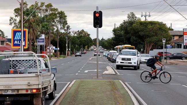 School students crossing at the red lights at the corner of Portrush Rd and Hay Rd at Linden Park, the crossing that topped the list. Picture Kelly Barnes