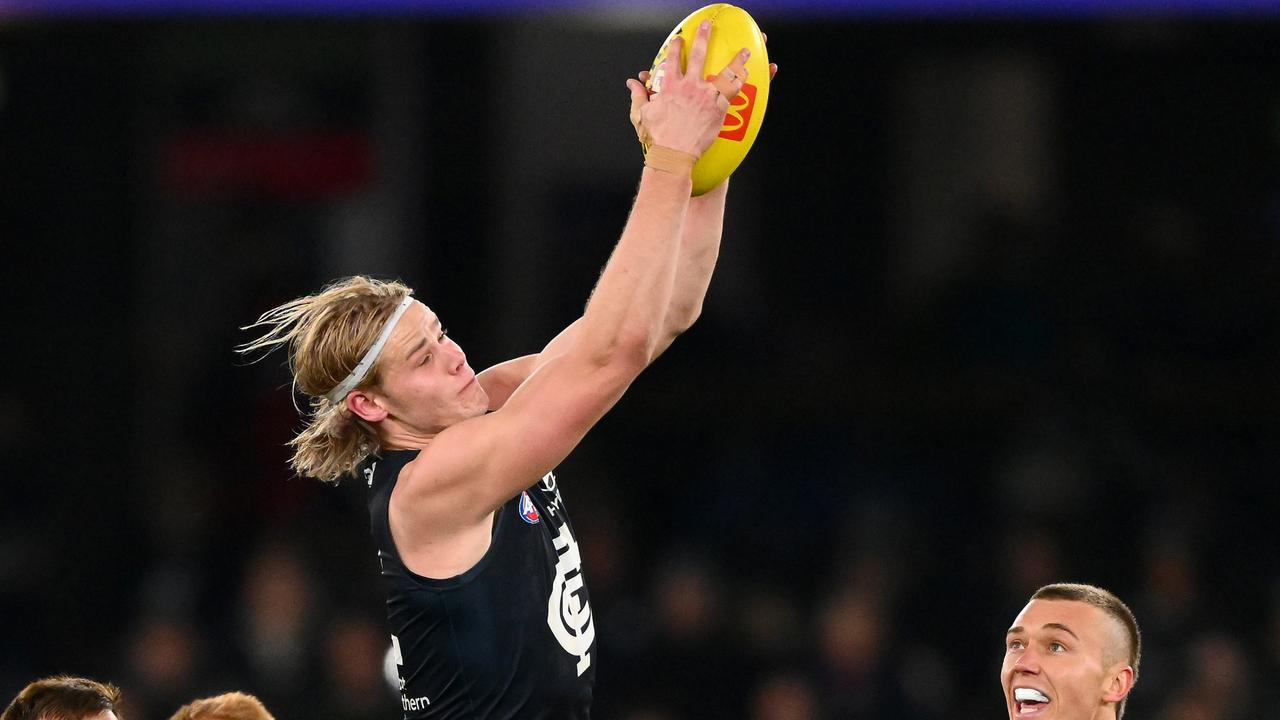 Tom De Koning was commanding in the ruck. (Photo by Morgan Hancock/AFL Photos via Getty Images)