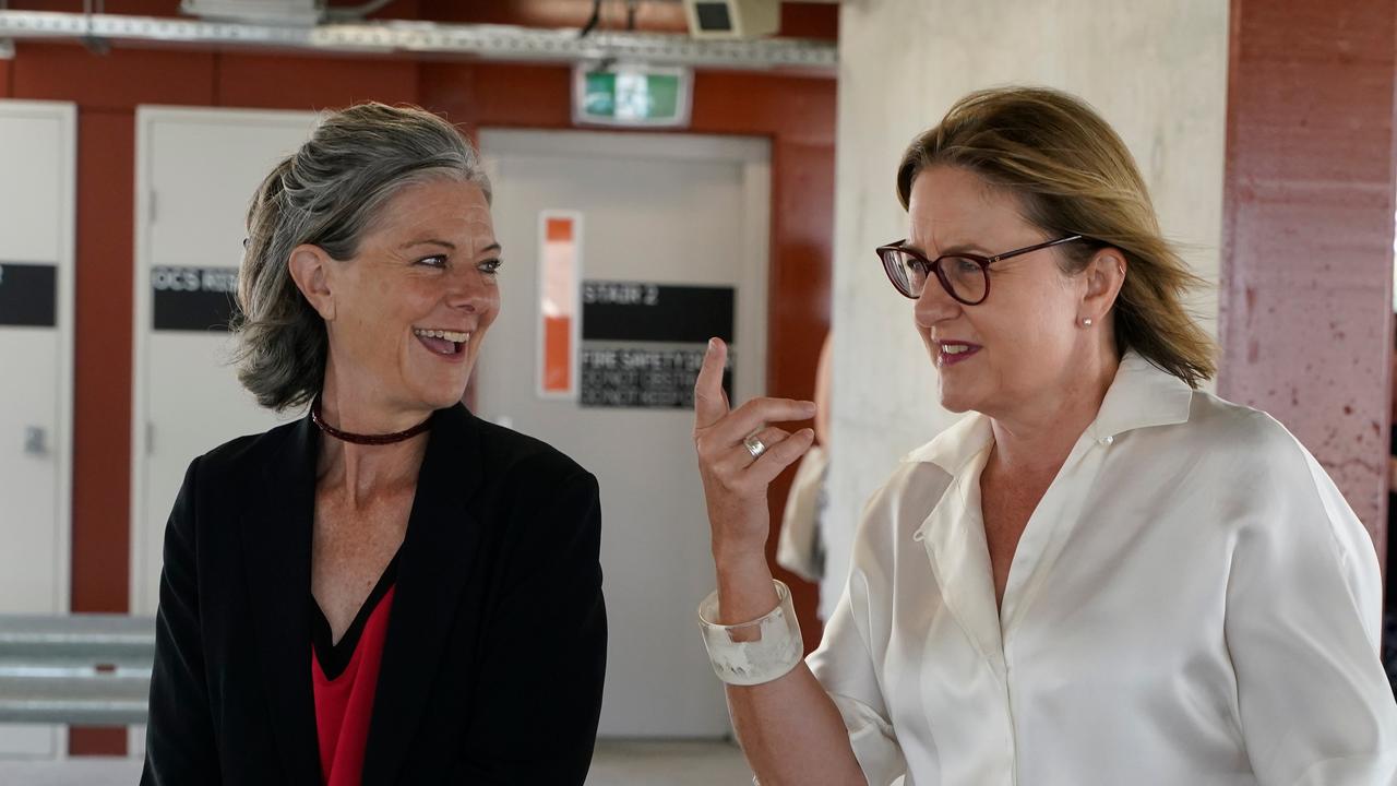 Premier Jacinta Allan (right) and Planning Minister Sonya Kilkenny. Picture: NewsWire / Valeriu Campan