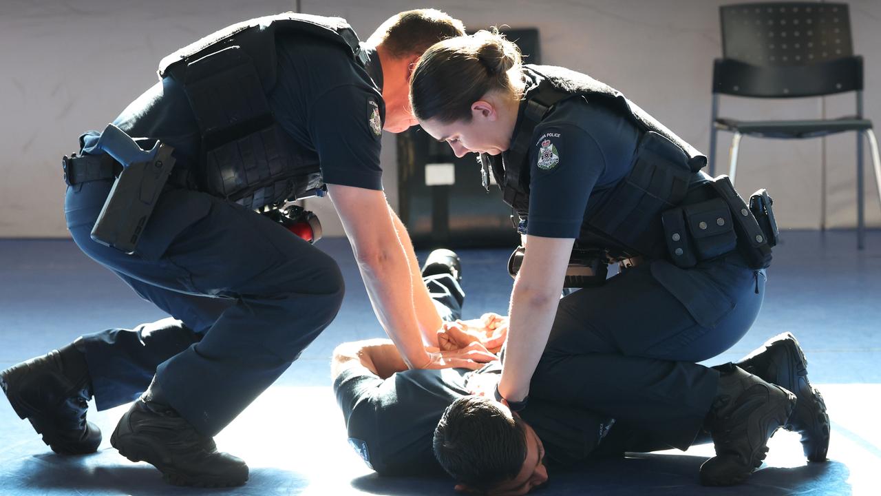 Victoria police recruits to be fast-tracked amid worker shortage