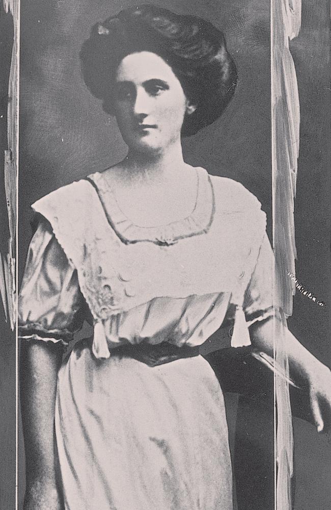 Margaret Clement was once a belle of Melbourne society.