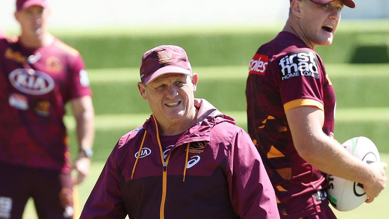 NRL 2022: Brisbane Broncos, Kevin Walters spray, Scott Sattler