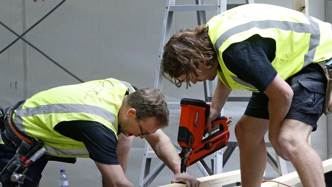 SYDNEY, AUSTRALIA - NewsWire Photos OCTOBER 16 , 2024: Generic Photos of Workers at Work. Carpenters. Picture: NewsWire / John Appleyard