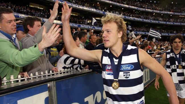 29/09/2007 SPORT: 2007 Grand Final. Geelong v Port Adelaide. MCG. Nathan Ablett musters up some courage to get with the crowd.