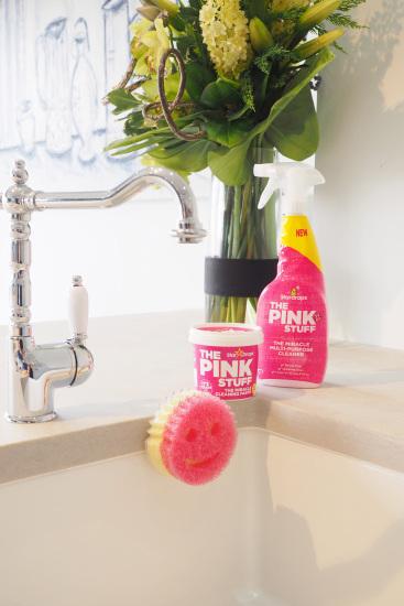 People swear by The Pink Stuff cleaning products. Image: Supplied