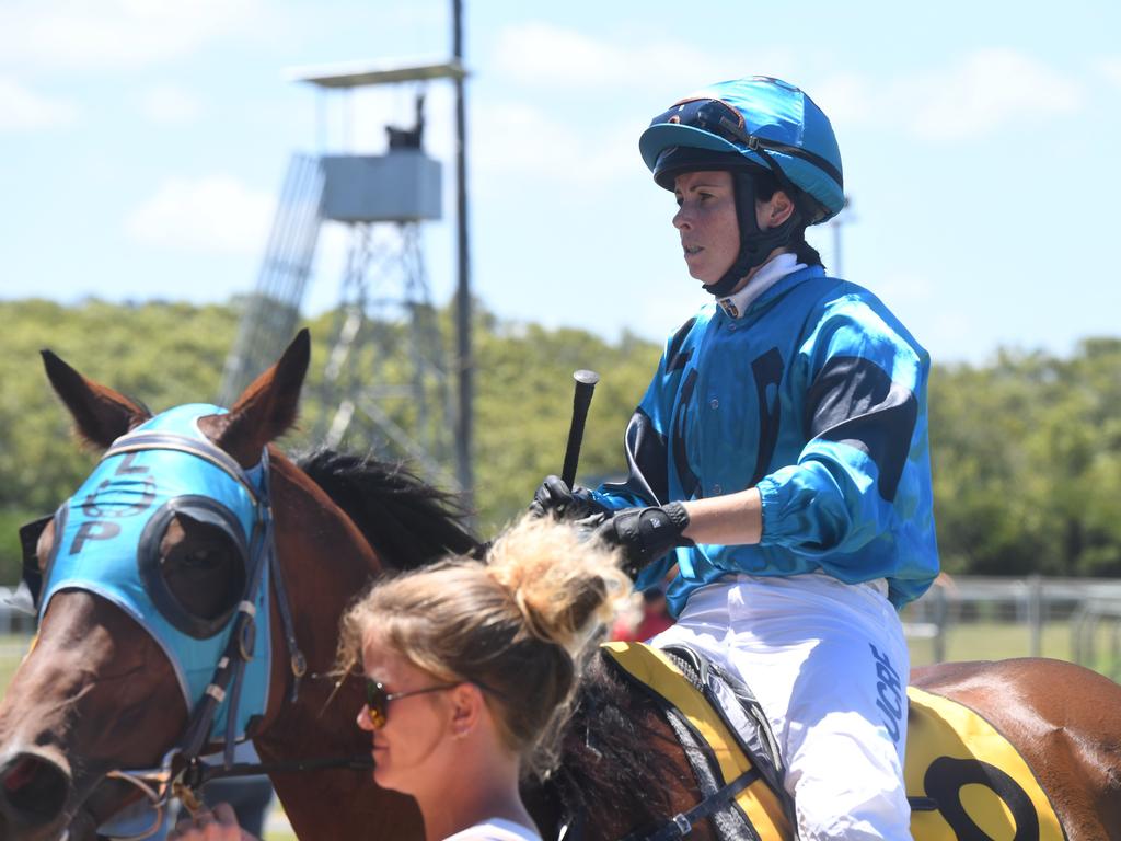 Kasie Stanley rides Tudor Sunrise to victory at the Ballina Boxing Day races.