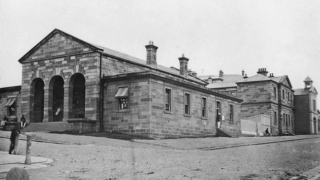 Sydney Water Police Court. Photo Charles Pickering, State Library of NSW