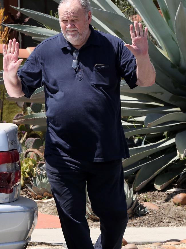 Thomas Markle visits the home of Meghan's mother Doria Ragland. Picture: MEGA.