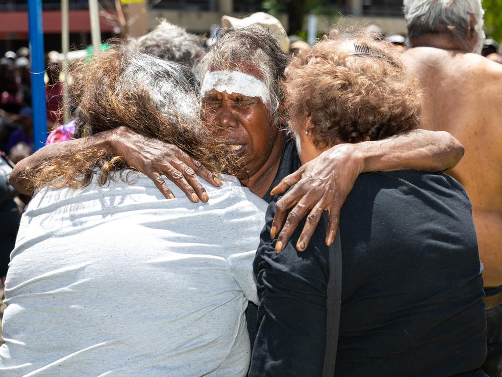 Yuendumu shooting Thousands gather for Alice Springs rally NT News