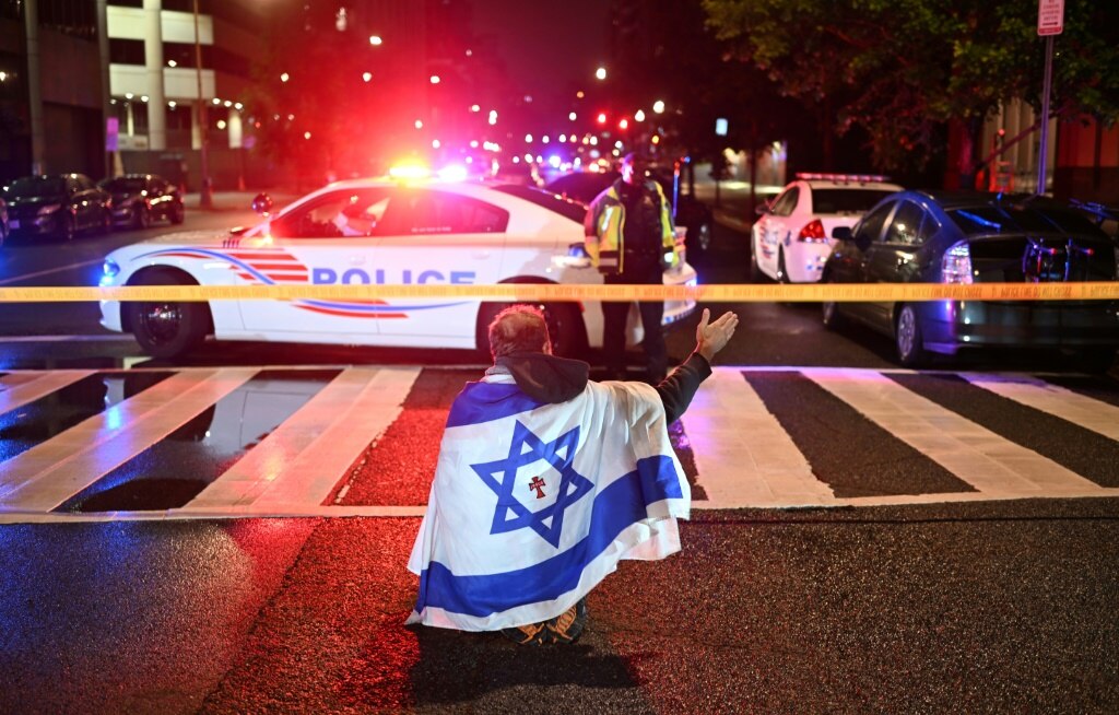 Gunfire broke out outside the Capital Jewish Museum in Washington as the venue held a social event for young professionals and diplomatic staff