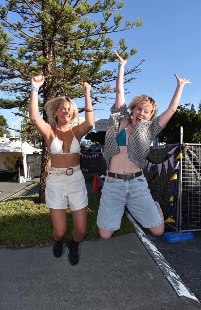 Charlotte Maher and Millie Miller at day 3 of the 2023 Caloundra Music Festival. Photo: Elizabeth Neil