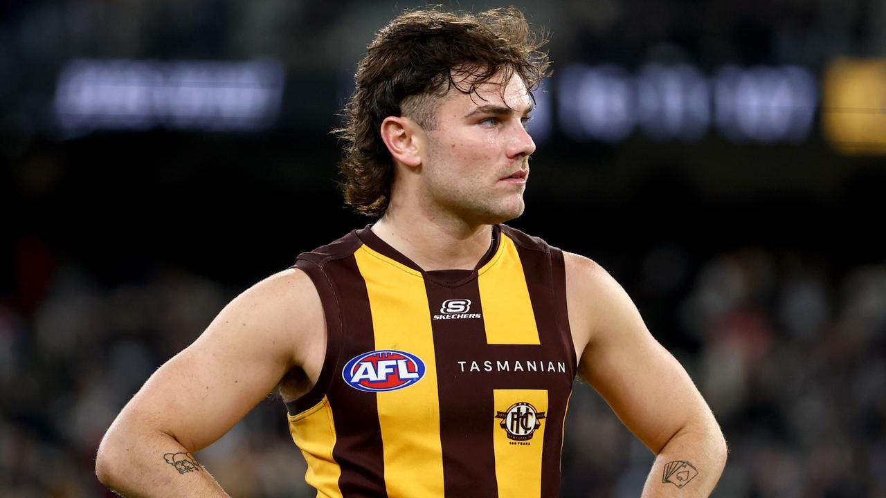 Teams: Hawks lose big names, 418-day wait ends