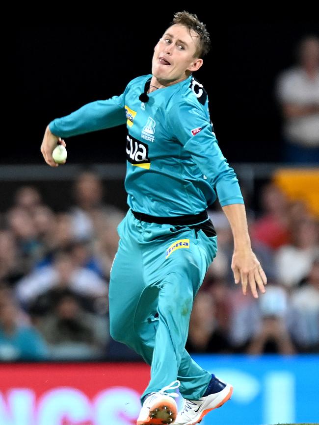 Marnus Labuschagne took three wickets bowling leg spin for the Heat