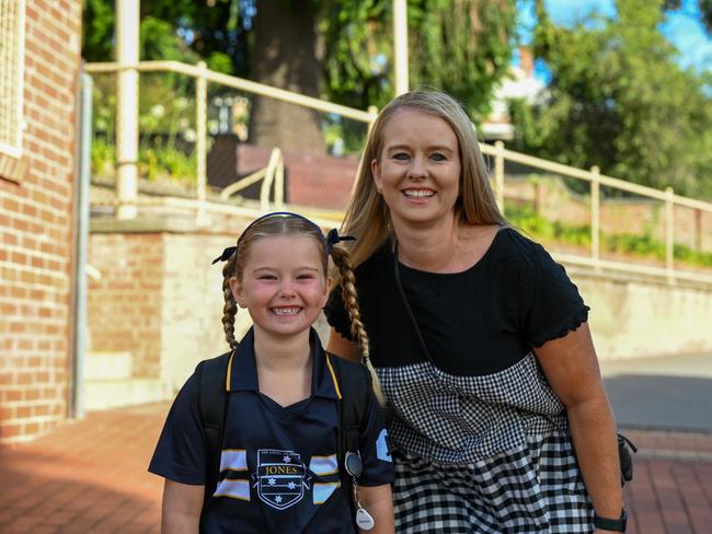 Girton Grammar Bendigo prep Bella Retallick with her mum Leah on her first day of school. Picture: Supplied.