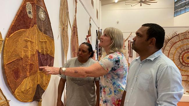 Bawinanga Aboriginal Corporation Chairperson Jacqueline Phillips, Chief Minister Eva Lawler, and Member for Arafura Manuel Brown at Maningrida Arts &amp; Culture. Picture: Supplied.