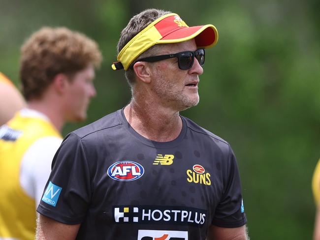 GOLD COAST, AUSTRALIA - NOVEMBER 29: Head Coach Damien Hardwick during a Gold Coast Suns AFL training session at Heritage Bank Stadium on November 29, 2023 in Gold Coast, Australia. (Photo by Chris Hyde/Getty Images)