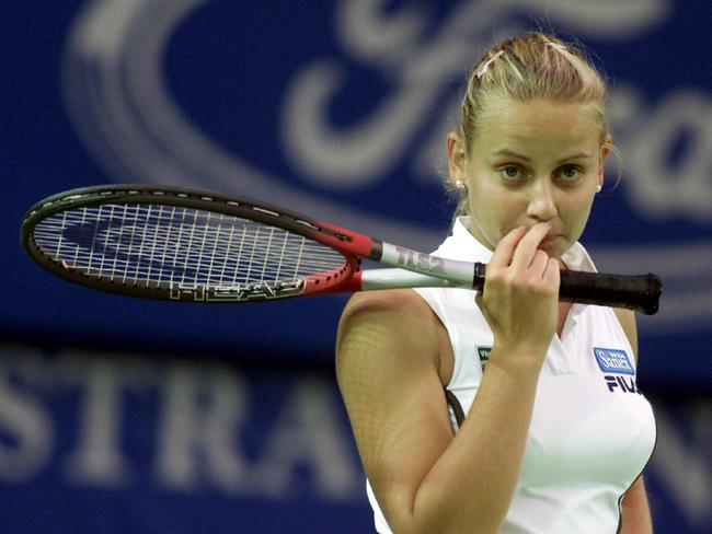 Dokic was again knocked out in the first round of the tournament in three sets, this time by Lindsay Davenport, but Aussie fans booed the star off Rod Laver Arena after the plans to turn her back on Australia.