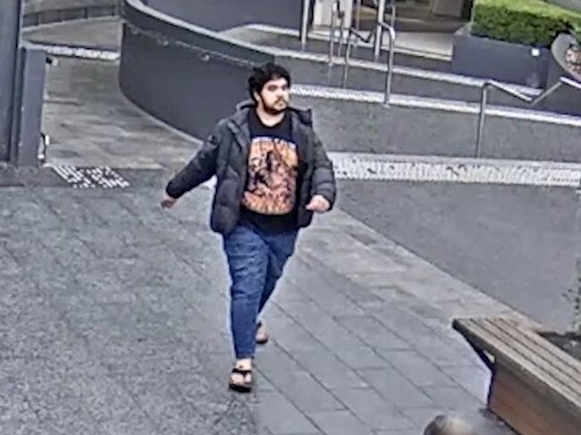 Police were appealing for public assistance to locate a man seen in CCTV footage as they investigate an assault at a Blacktown supermarket. Picture: NSW Police.