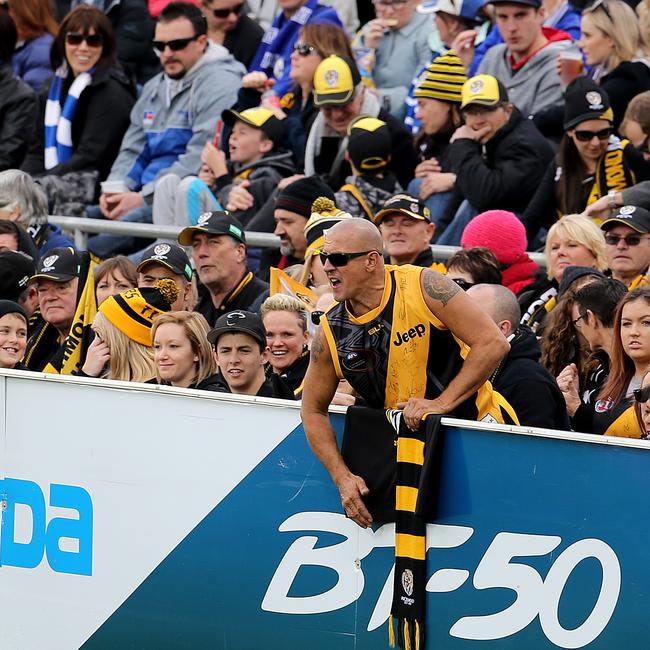 This bloke has travelled all the way to Hobart to watch his team lose.