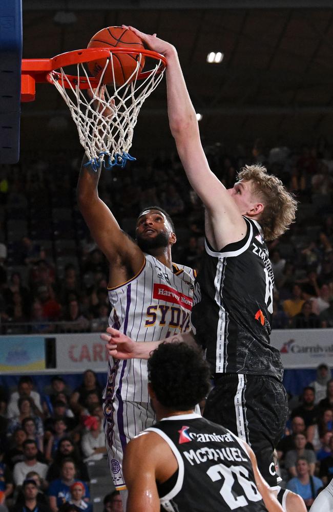 Jonah Bolden attempts to stop Brisbane’s Rocco Zikarsky during the round three NBL match between the Bullets and Sydney Kings at Nissan Arena. Photo: Bradley Kanaris/Getty Images