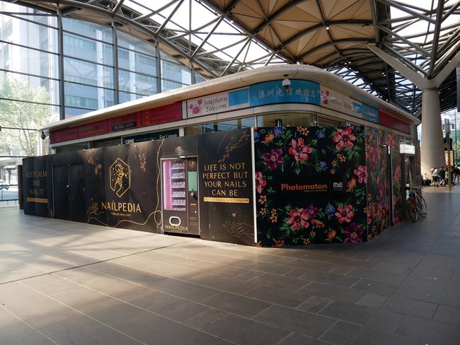 A spate of retailers have closed and been replaced by vending machines at Southern Cross Station.