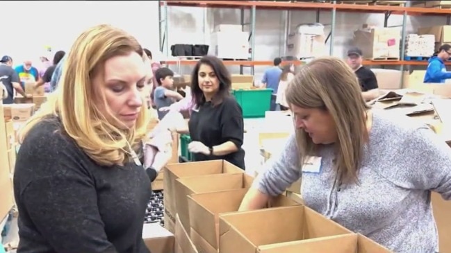 Chicago Area Food Bank Launches Holiday Drive, Aims To Distribute 50K ...