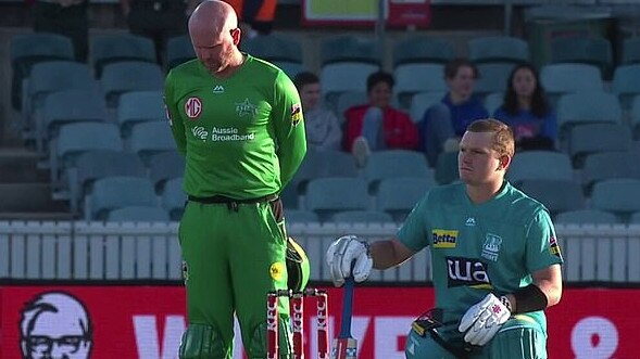 Ben Dunk (left) says he regrets not taking the knee during last summer’s Big Bash Picture: Fox Sports