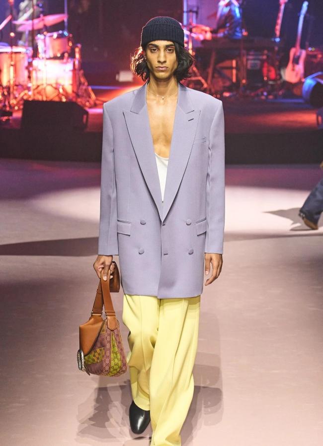 I think Bernard Arnault (Net Worth 200 Billion) has the best dress style,  who's competing with him? : r/VintageFashion