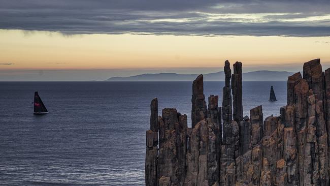 The fleet frontrunner on their final approach to Hobart.