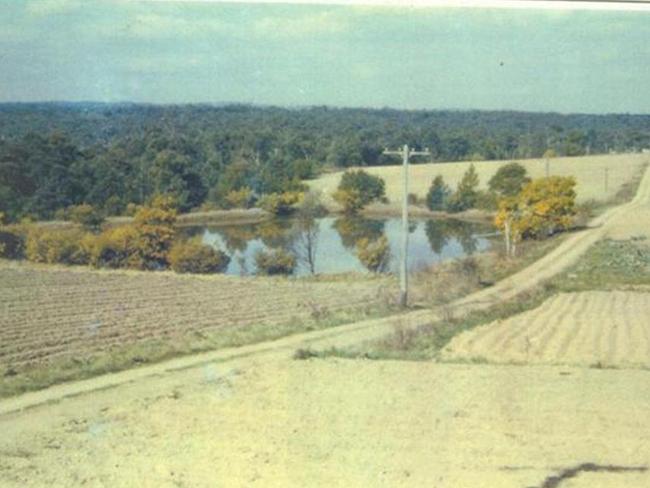 Mile End Road, Rouse Hill in the late 50s.