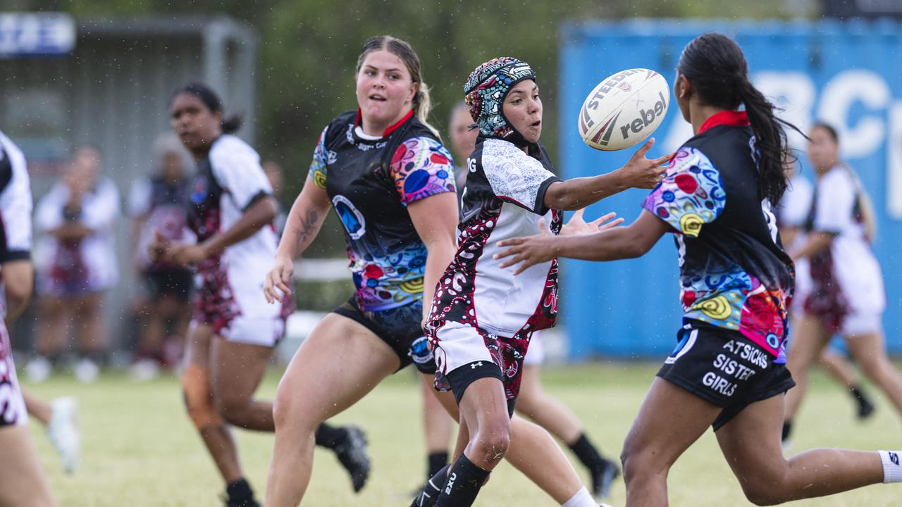 Jemmika Dahlsthom intercepts a pass to get a breakaway try. Picture: Kevin Farmer