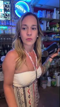 Bartender calls out 'entitled' act at pub