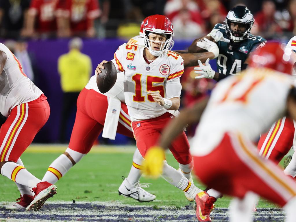 Isiah Pacheco of the Kansas City Chiefs celebrates a first down run News  Photo - Getty Images