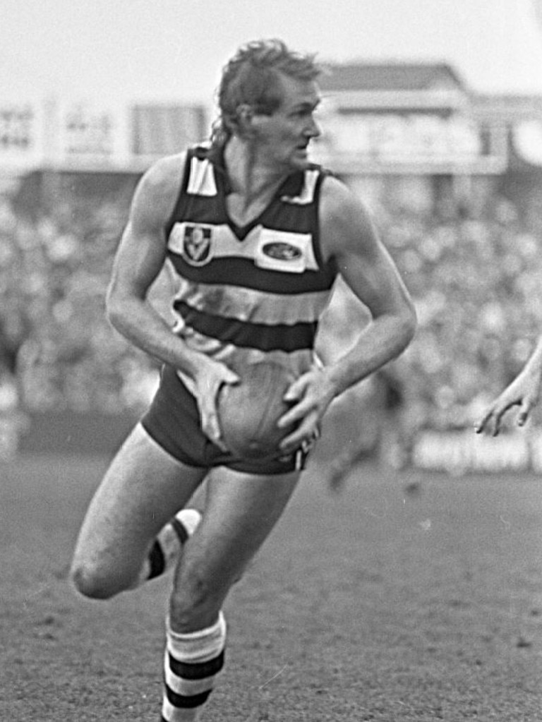 AFL Remembers 'Kardinia Park Legend' Following Prolonged Illness