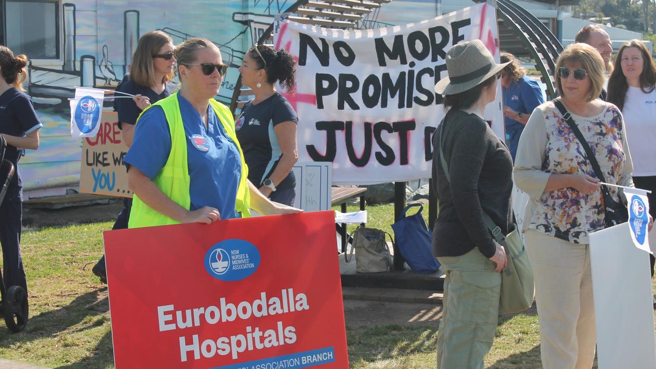 Striking Eurobodalla nurses met at the Batemans Bay foreshore on Tuesday morning. Picture: Tom McGann.